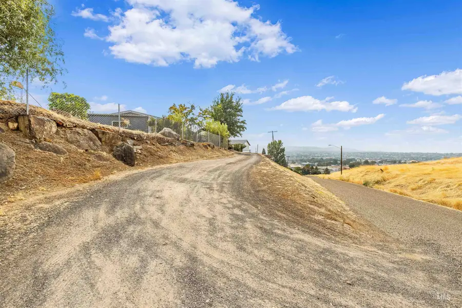 1133 Harvest Rd., Lewiston, ID 83501 - #3