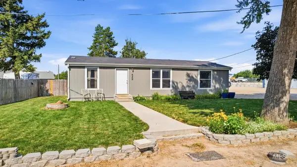 689 Notus Rd, Notus, ID 83656