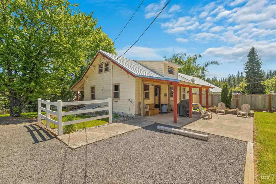 210 S 2nd St, Elk River, ID 83827 - #2