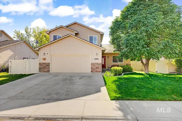 1574 S Glasgow, Nampa, ID 83686