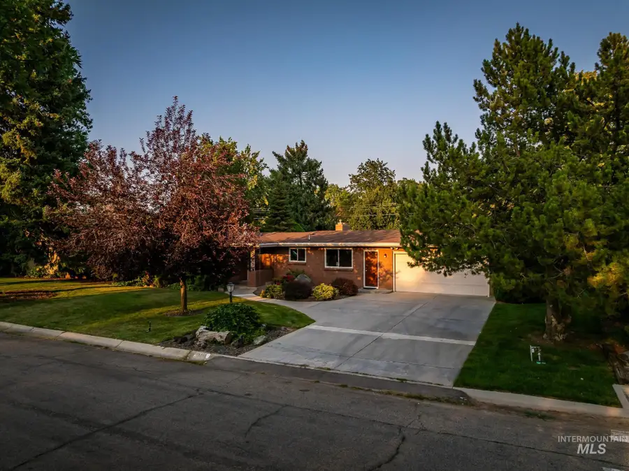 3706 W Clement Rd, Boise, ID 83704 - #3