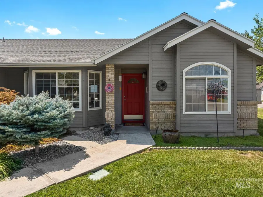 483 S Floyd Dr, Boise, ID 83709 - #3