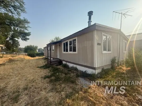 1208 W Galloway, Weiser, ID 83672