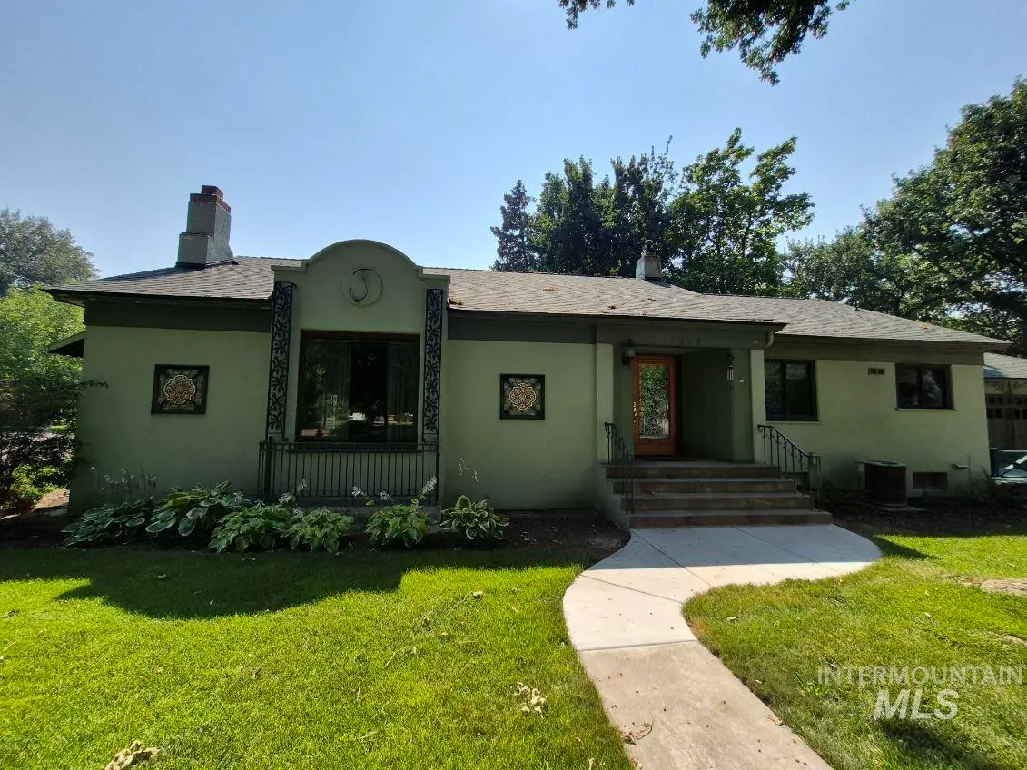 1824 Everett St, Caldwell, ID 83605 - #1