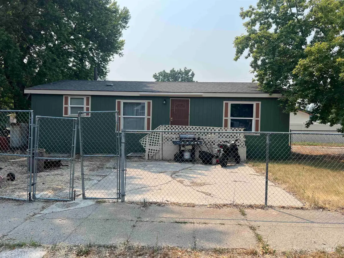 803 E Liberty, Weiser, ID 83672 - #1