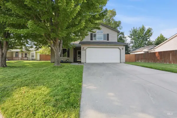 1059 Valley, Middleton, ID 83644