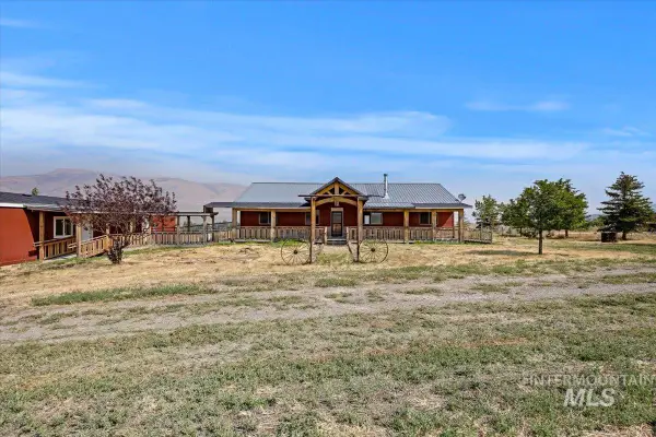 1206 E 2000 S, Elba, ID 83342
