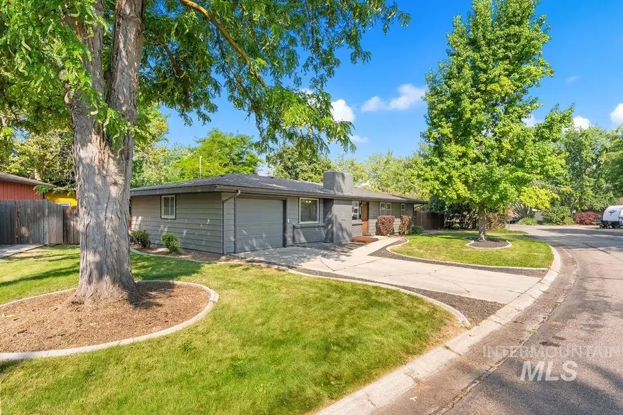 1817 Palouse St, Boise, ID 83705 - #2