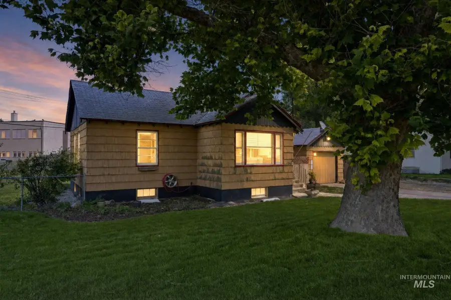 1107 E Logan Street, Caldwell, ID 83605 - #2