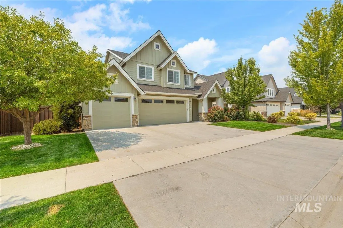 5893 N Vicenza Ave, Meridian, ID 83646 - #1