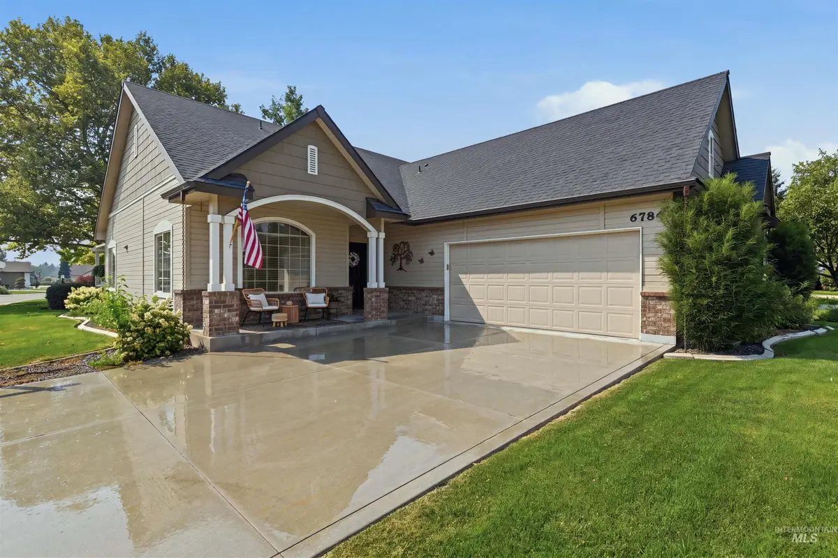 6784 E Greens, Nampa, ID 83687 - #1