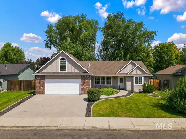 7710 N Dodgin Ave, Boise, ID 83714
