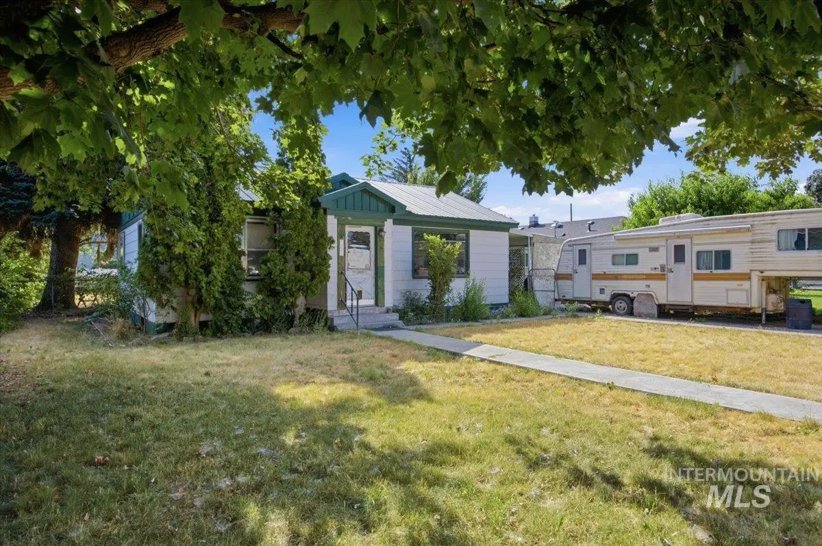 1234 Colorado St, Gooding, ID 83330 - #1