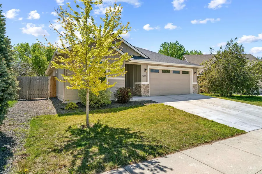 1695 W Afton St, Kuna, ID 83634 - #2