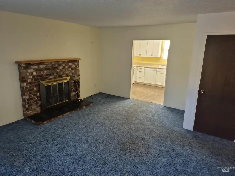 3811 13th Street D, Lewiston, ID 83501 - #3
