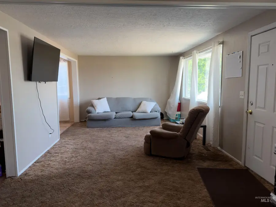 785 H St, Heyburn, ID 83336 - #3