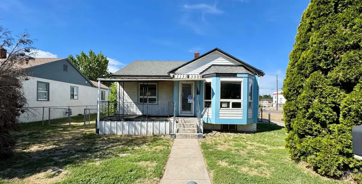 1102 E Denver St, Caldwell, ID 83605 - #1
