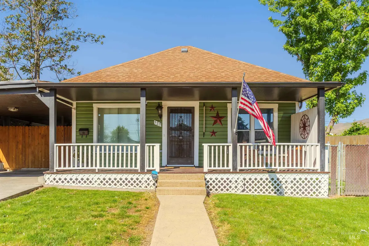 520 7th St, Clarkston, WA 99403 - #1