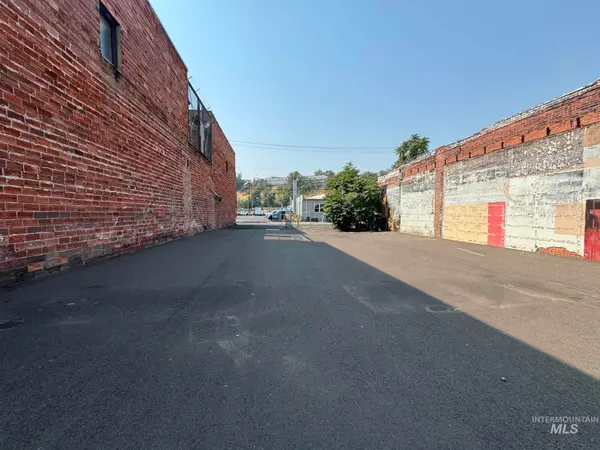 858 Main St, Lewiston, ID 83501