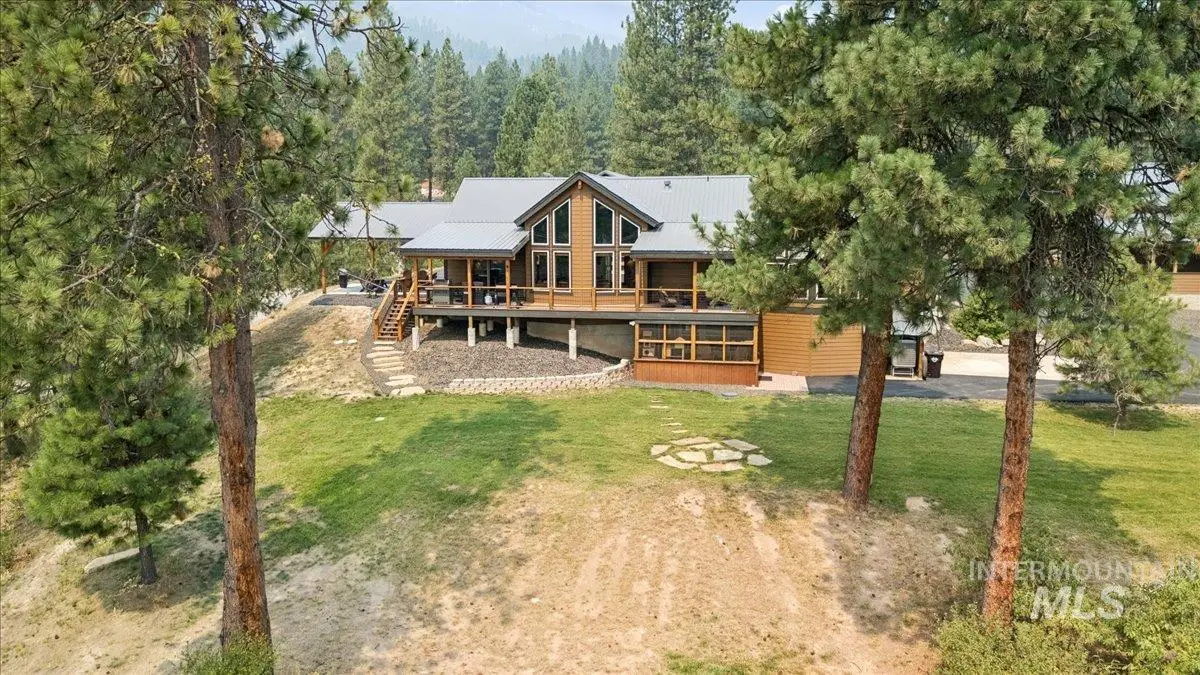 18 Creek Hollow Dr, Garden Valley, ID 83622 - #1