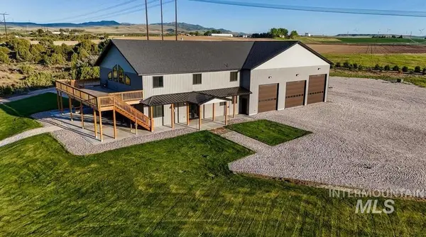 305 Snake River Drive, American Falls, ID 83211
