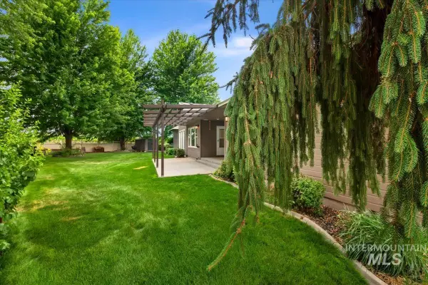 1200 Tara Ct, Fruitland, ID 83619