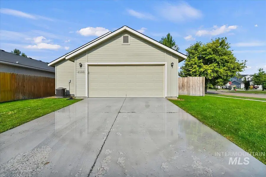 4588 N Price Ave, Meridian, ID 83646 - #2