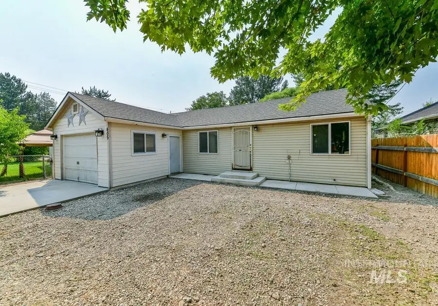 405 W Owyhee, Homedale, ID 83628 - #2