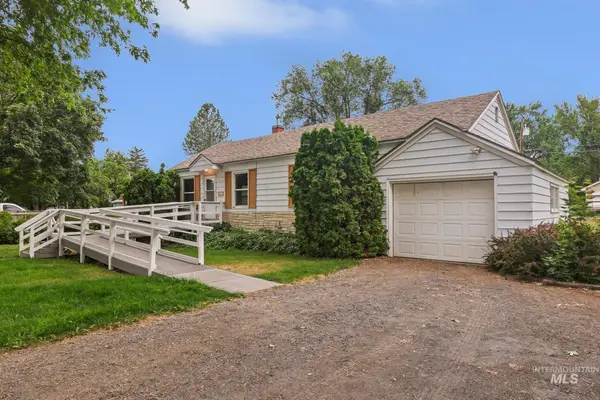 356 E Avenue B, Wendell, ID 83355