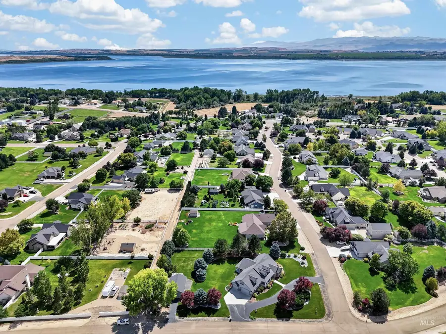 15592 Eclipse Dr, Caldwell, ID 83607 - #3
