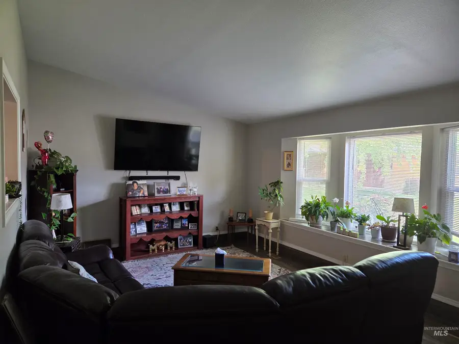 7382 W Danbury Ct, Boise, ID 83709 - #2