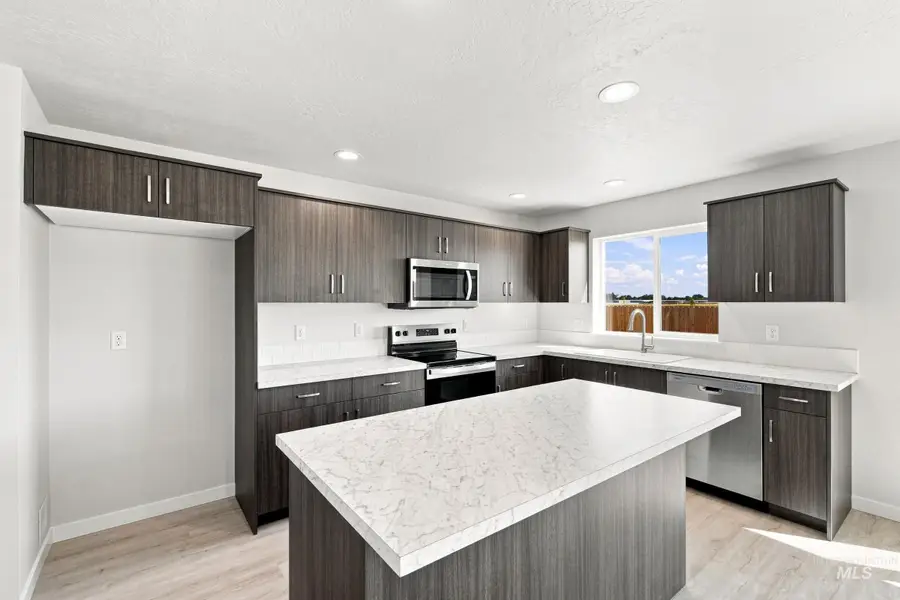1751 Gyrfalcon St, Middleton, ID 83644 - #3