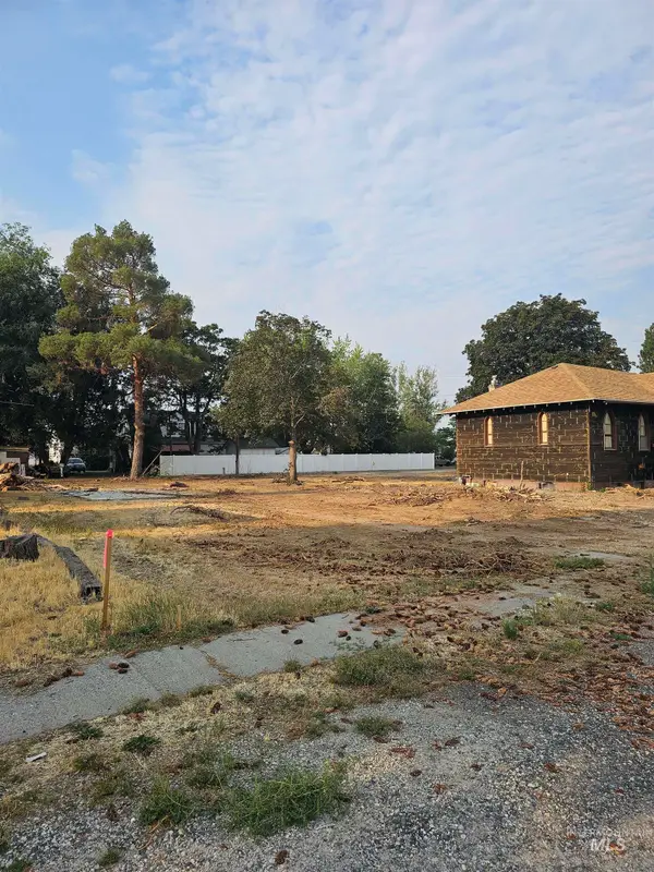 191 W 2nd Avenue, Wendell, ID 83355