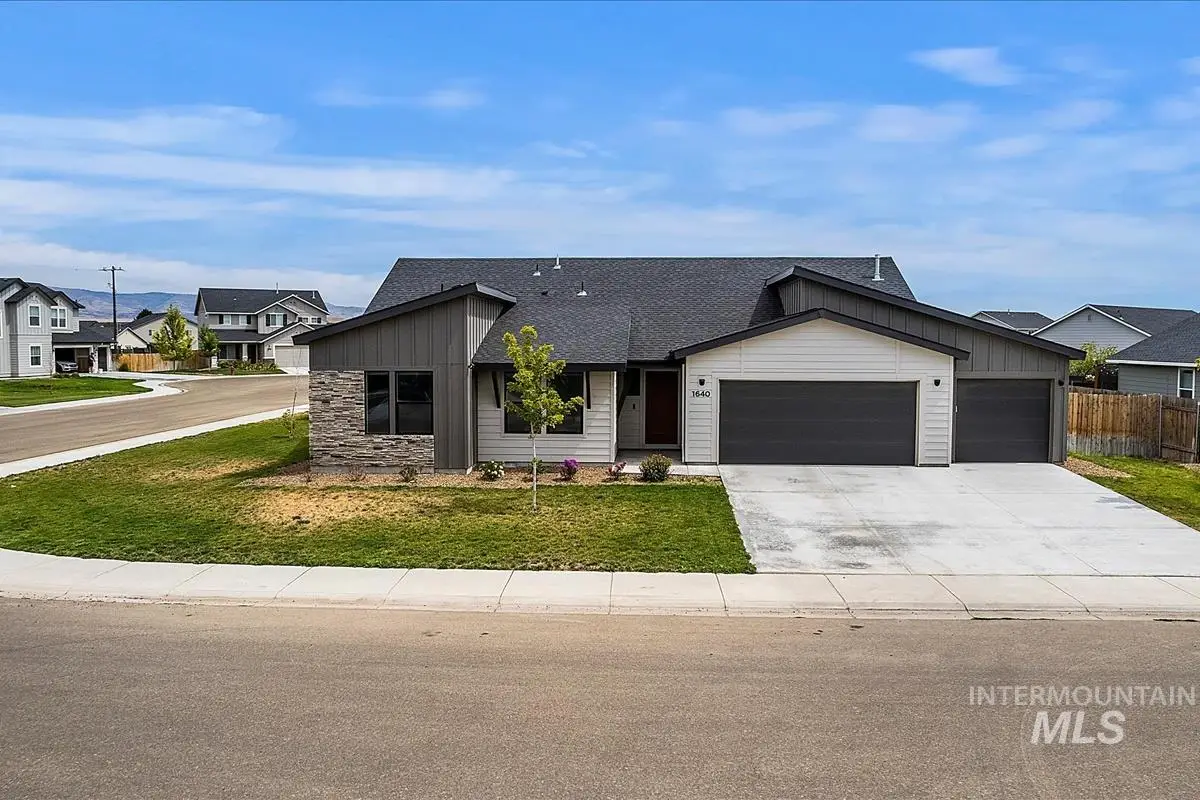 1640 SW Accipiter Pl, Mountain Home, ID 83647 - #1
