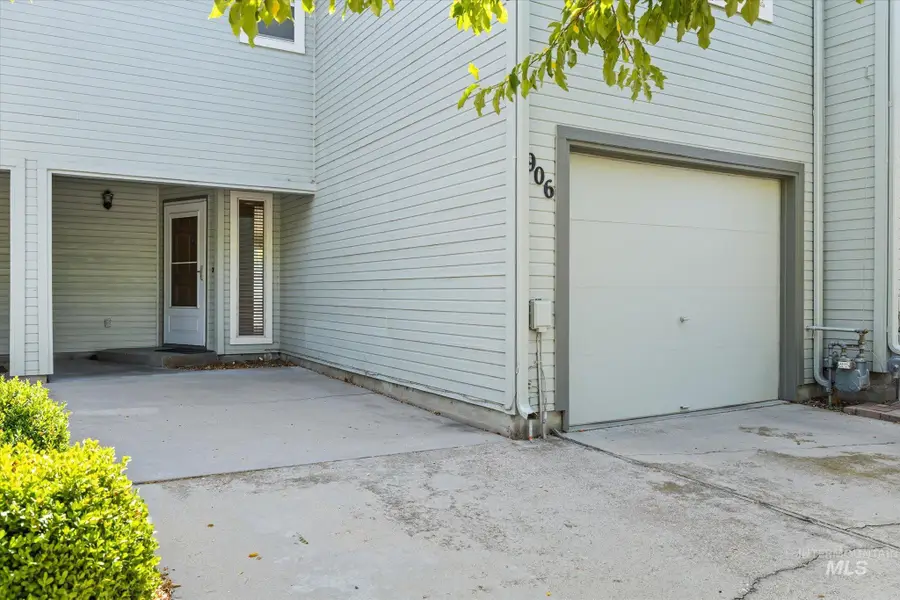 906 N Benjamin Lane, Boise, ID 83704 - #2