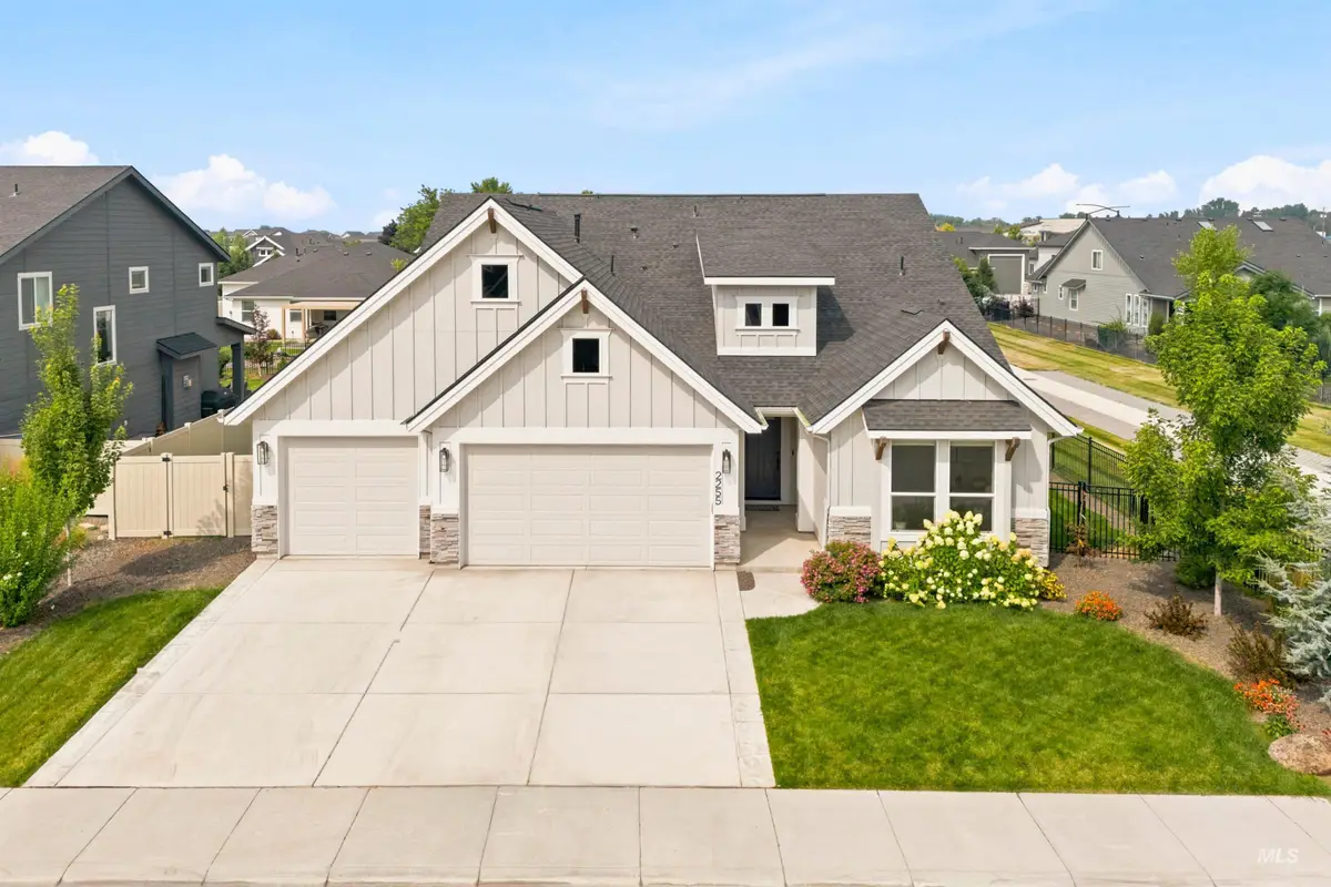 2255 N Sugar Loop Ave, Star, ID 83669 - #1