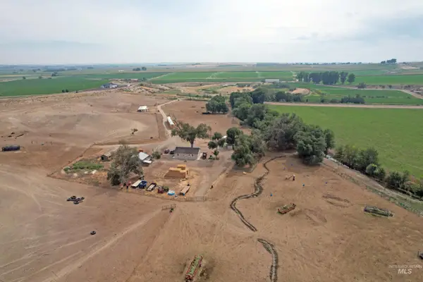 1547 Highway 201, Adrian, OR 97901