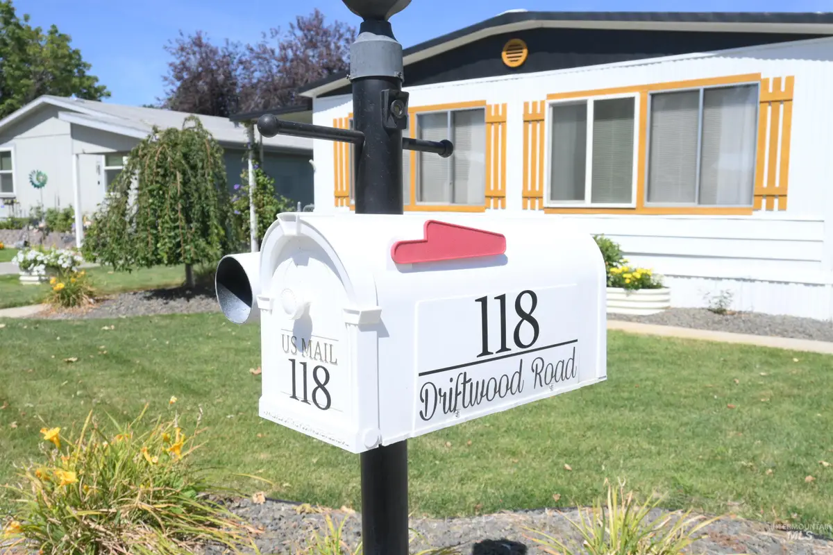 118 Driftwood Dr, Boise, ID 83713 - #1