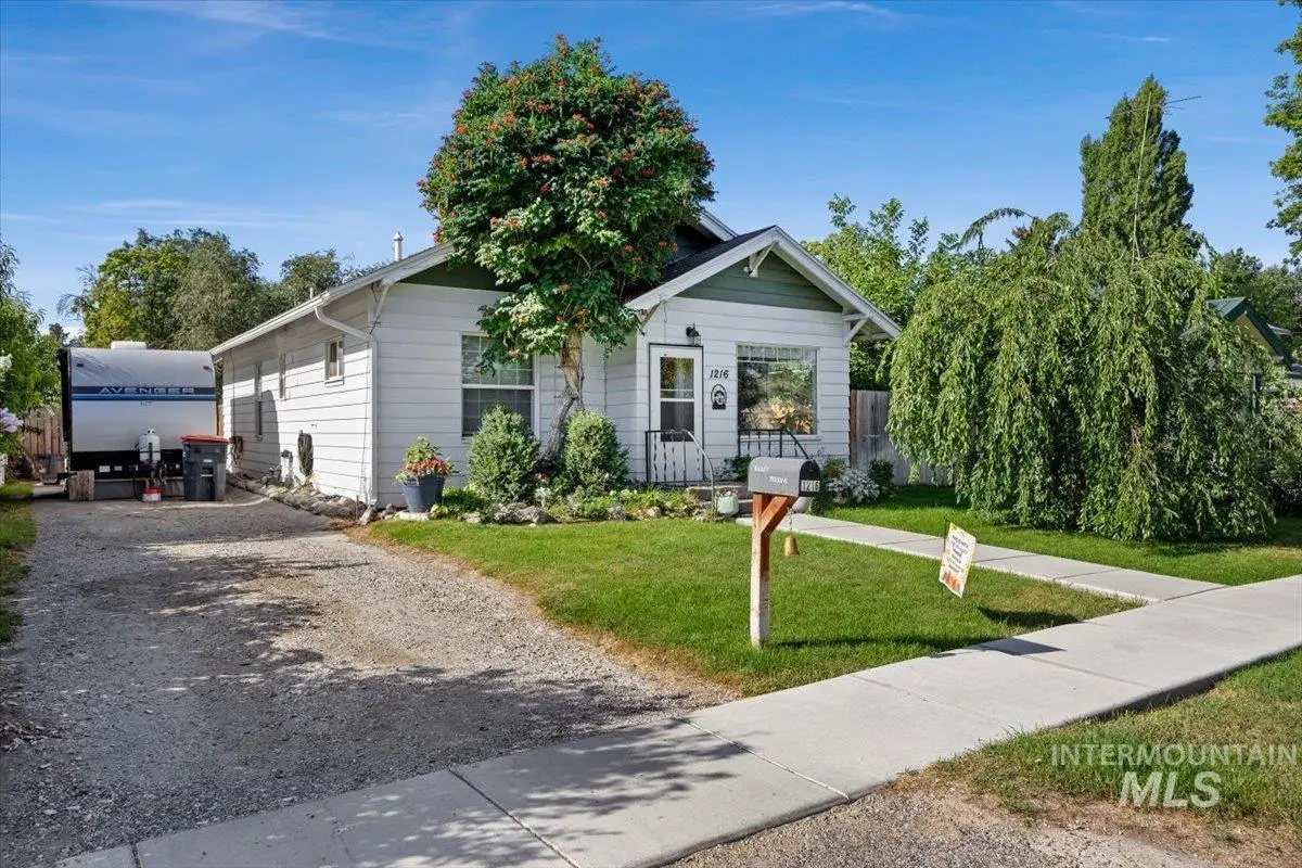1216 10th Ave E, Twin Falls, ID 83301 - #1