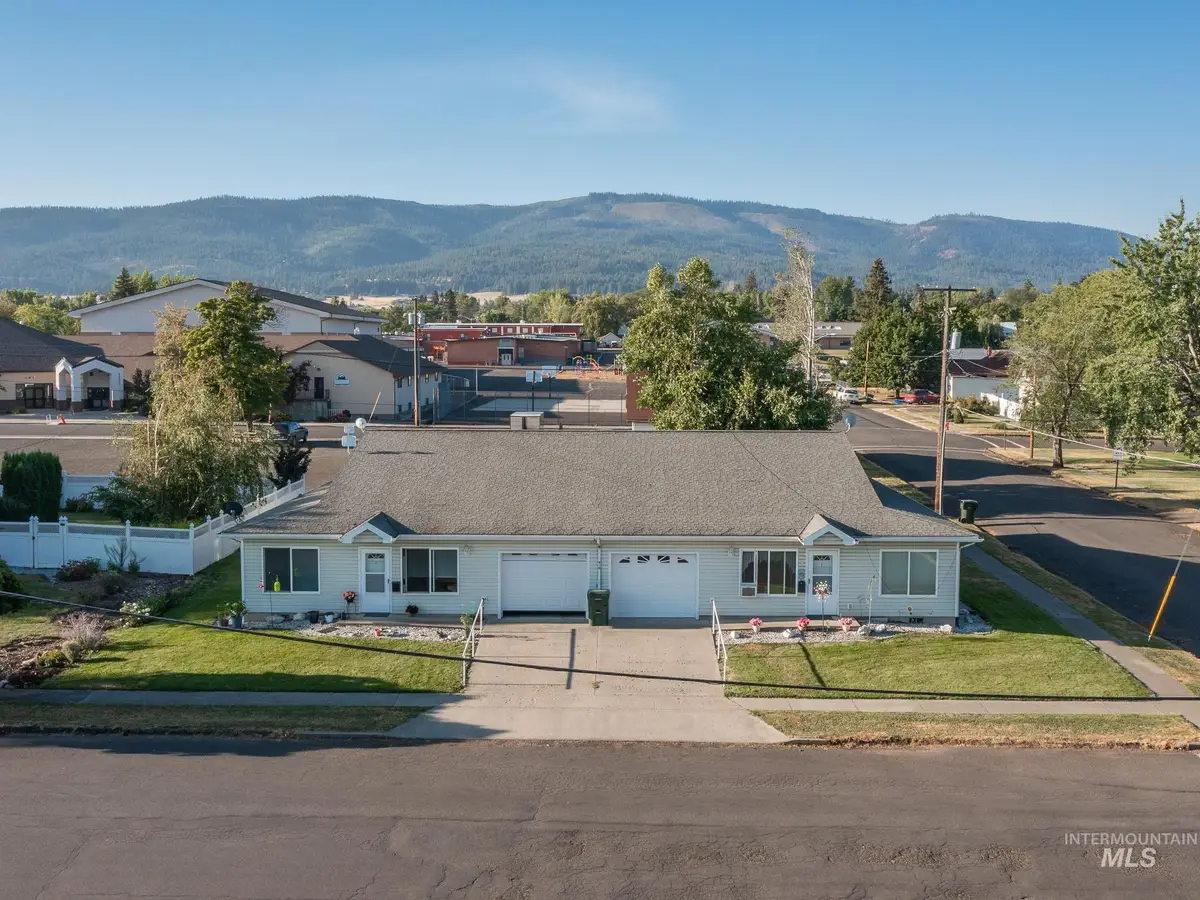 410 W South St, Grangeville, ID 83530 - #1
