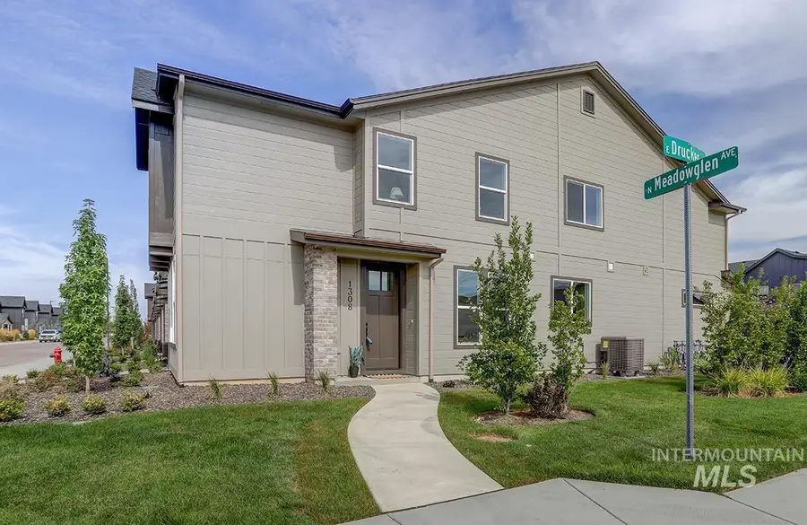 1366 and 1394 N Meadowglen Ave, Meridian, ID 83642 - #2