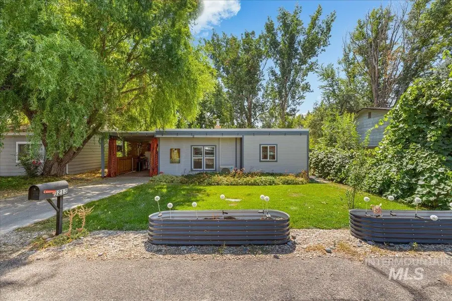 3213 W Edgemoor Road, Boise, ID 83703 - #2