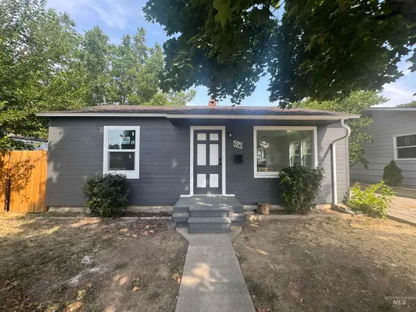 616 S Olive St, Nampa, ID 83686