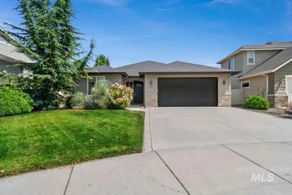 2434 N Betula Ave, Meridian, ID 83646