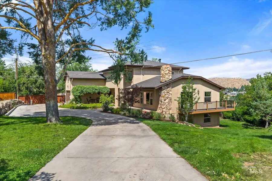 2919 N Tweed Ct, Boise, ID 83702 - #2