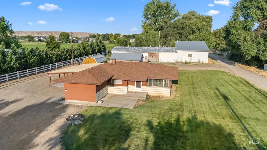 8034 N Pennsylvania Ave, Fruitland, ID 83619 - #3
