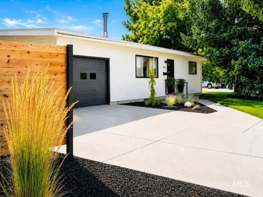 1706 S Raymond St, Boise, ID 83709 - #2