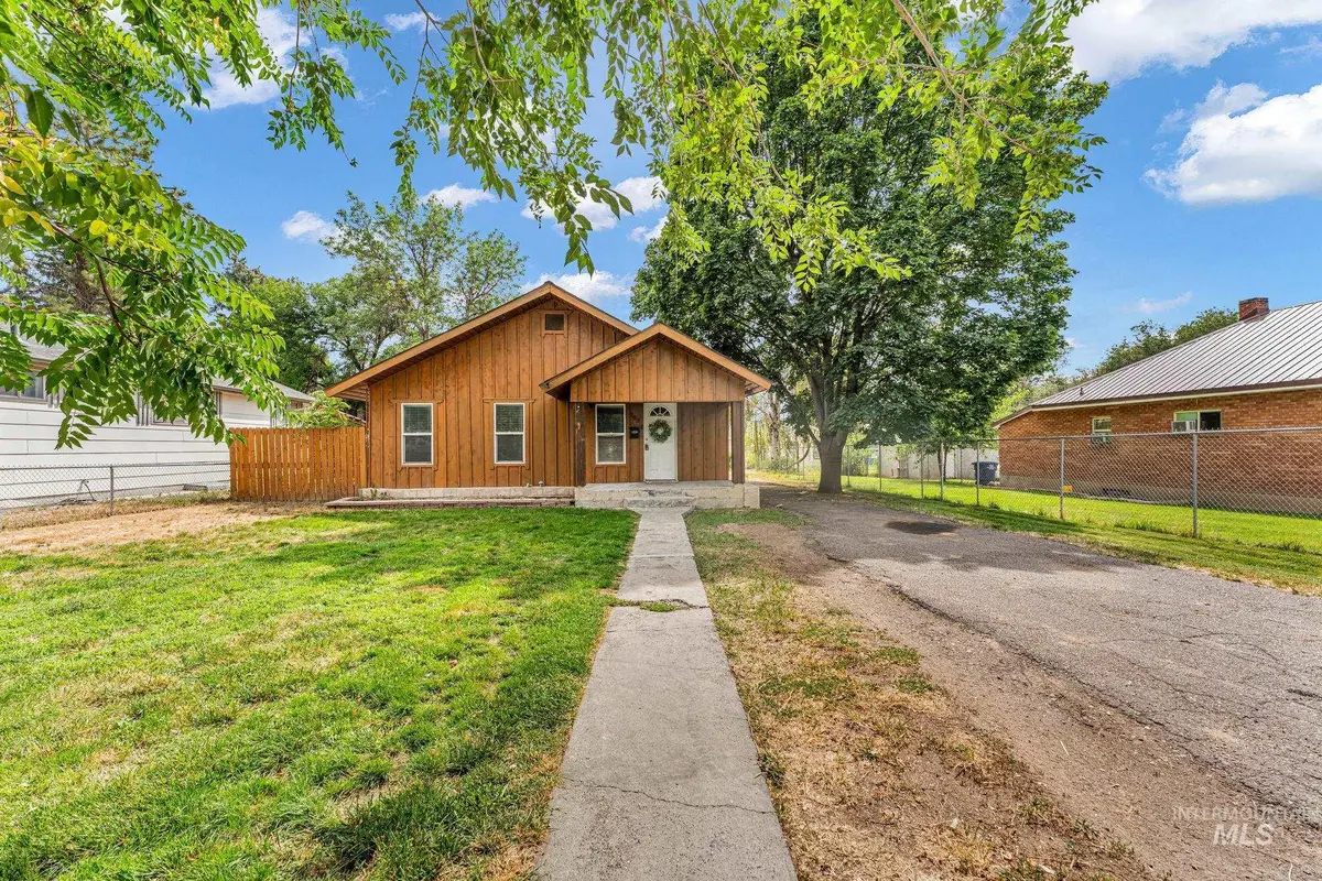 703 E Ave D, Jerome, ID 83338 - #1