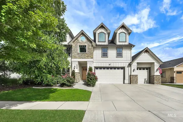 4028 N Quenzer Way, Meridian, ID 83646