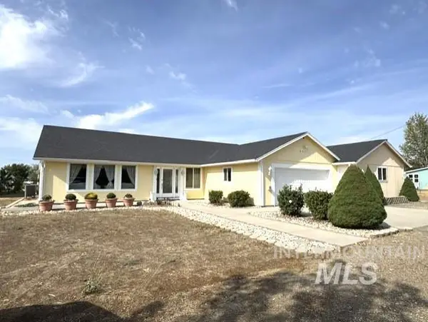 2621 NW Doris Dr, Mountain Home, ID 83647